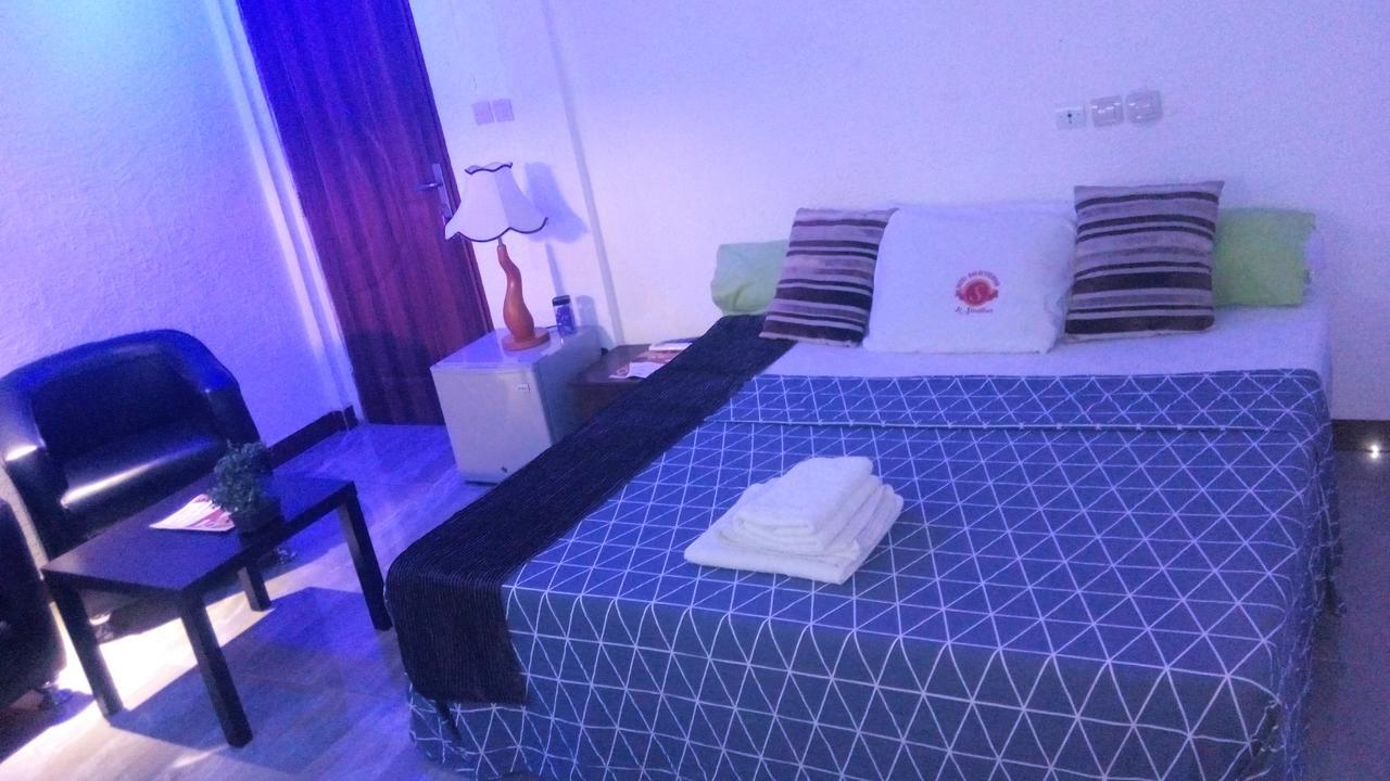 Senateur Hotel Agontinkon Cotonou Exteriör bild