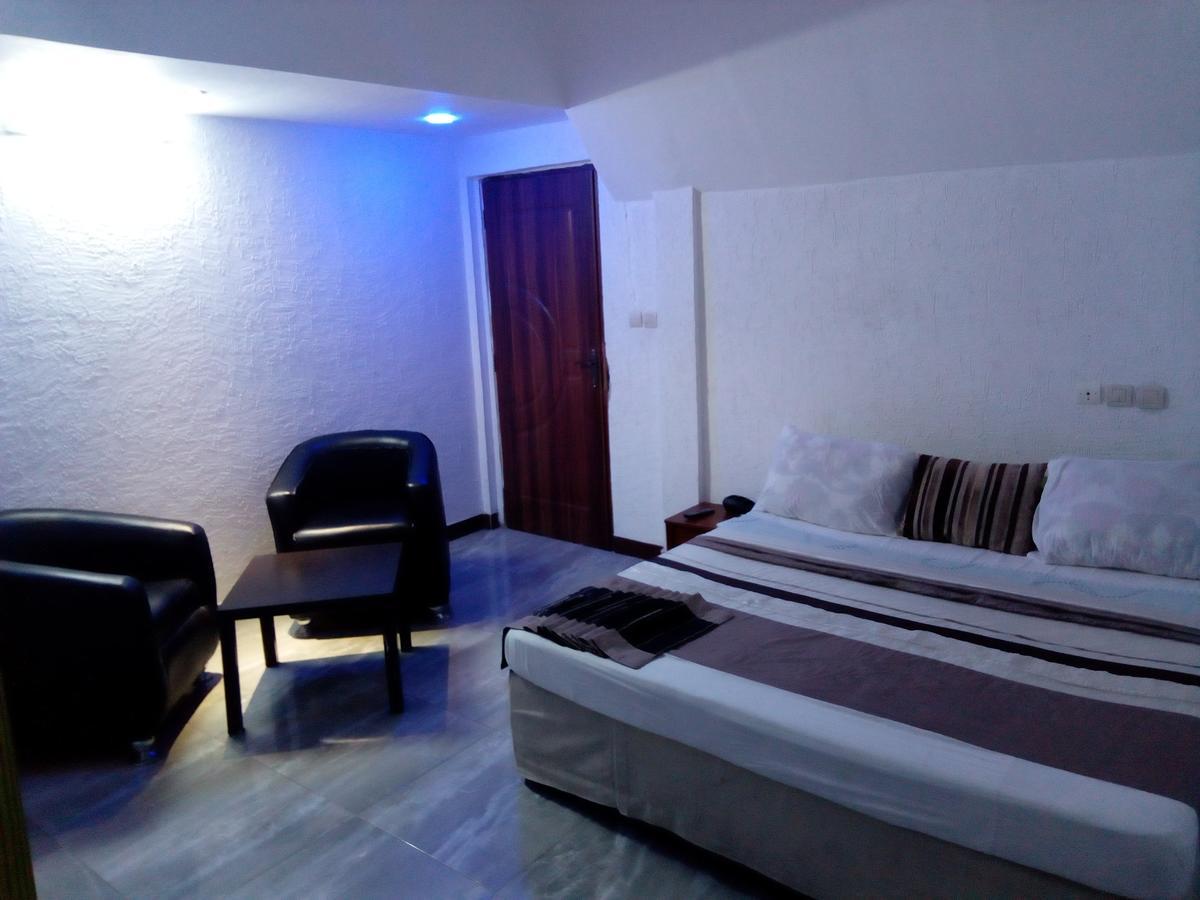 Senateur Hotel Agontinkon Cotonou Exteriör bild
