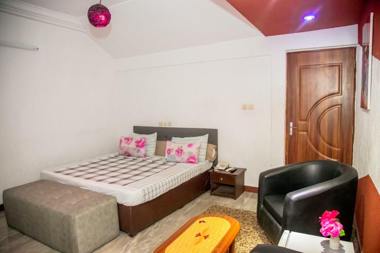 Senateur Hotel Agontinkon Cotonou Exteriör bild
