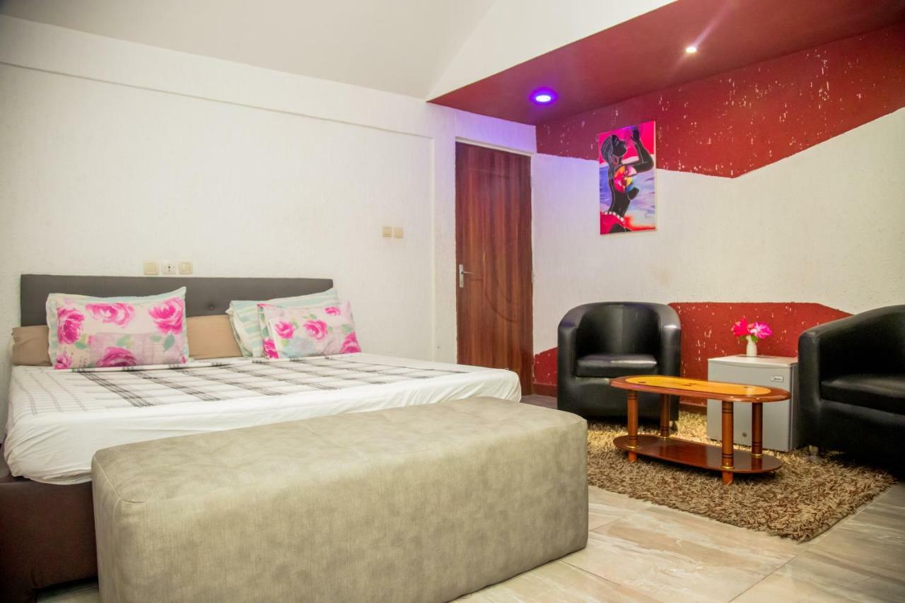 Senateur Hotel Agontinkon Cotonou Exteriör bild