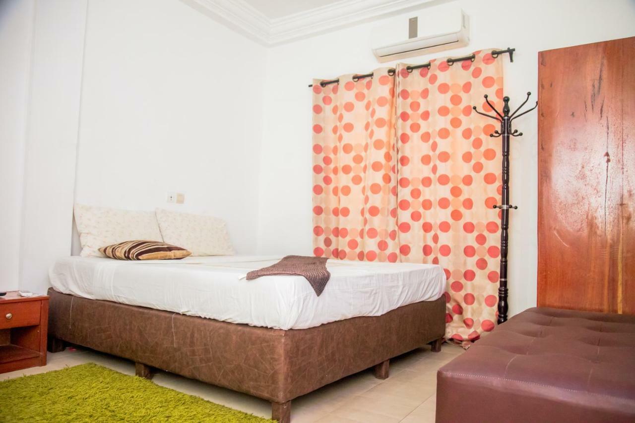 Senateur Hotel Agontinkon Cotonou Exteriör bild